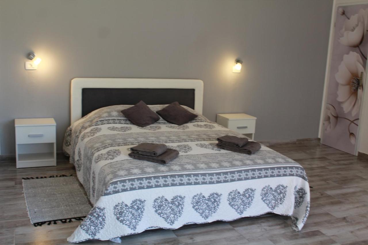 Apartment Nikolena Ровиньско село Экстерьер фото