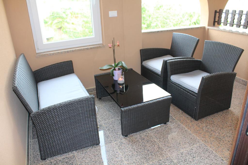 Apartment Nikolena Ровиньско село Экстерьер фото